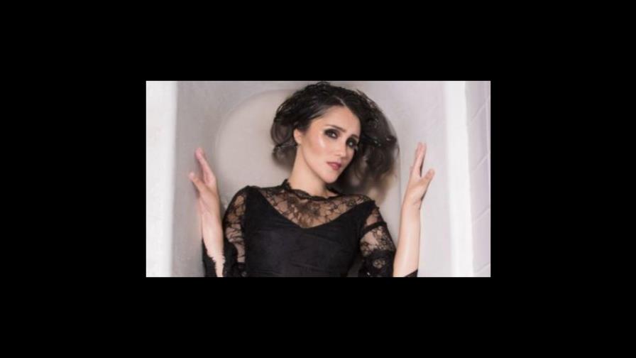 Dulce María se suma a campaña de Peta contra SeaWorld