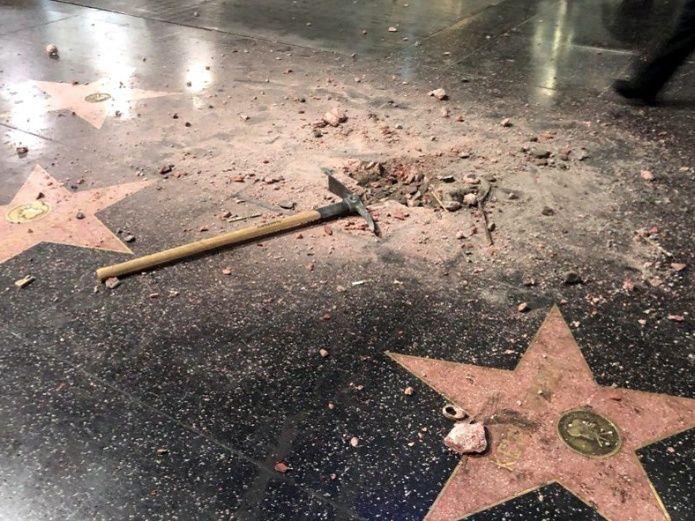 Destruyen estrella de Donald Trump en el Paseo de la Fama