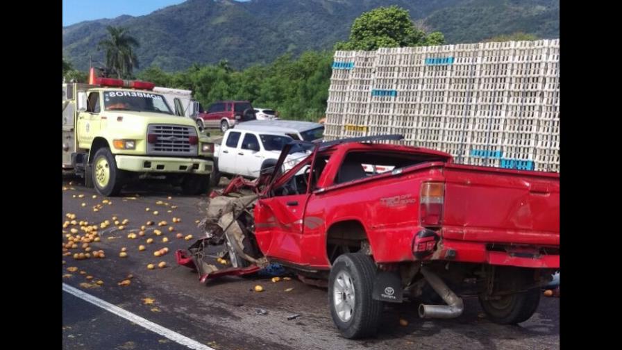 Una empleada del IDAC y otra de Bienes Nacionales mueren en accidente en Bonao