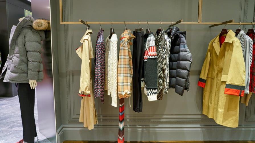 Burberry quema productos que no logró vender