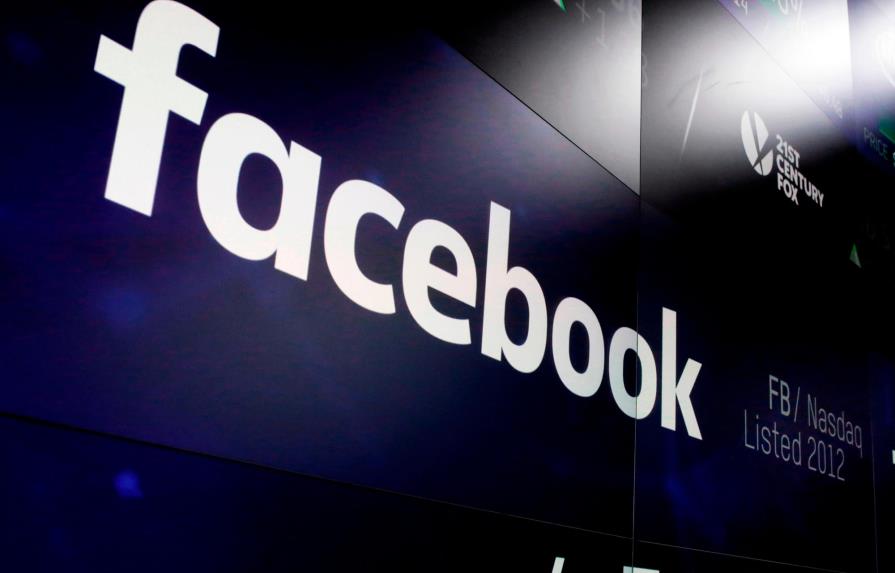 Acciones de Facebook caen 19 % en su peor jornada