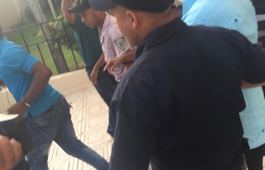 Dejan detenido a exconsultor jurídico de Corde por venta de terrenos en Los Tres Brazos
