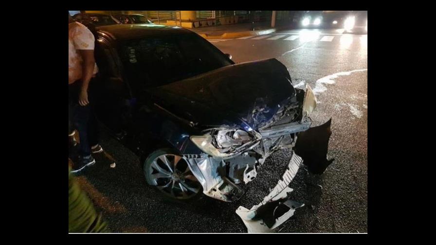 Conductor “ebrio y que violó la luz roja” impacta vehículo de Milagros Germán