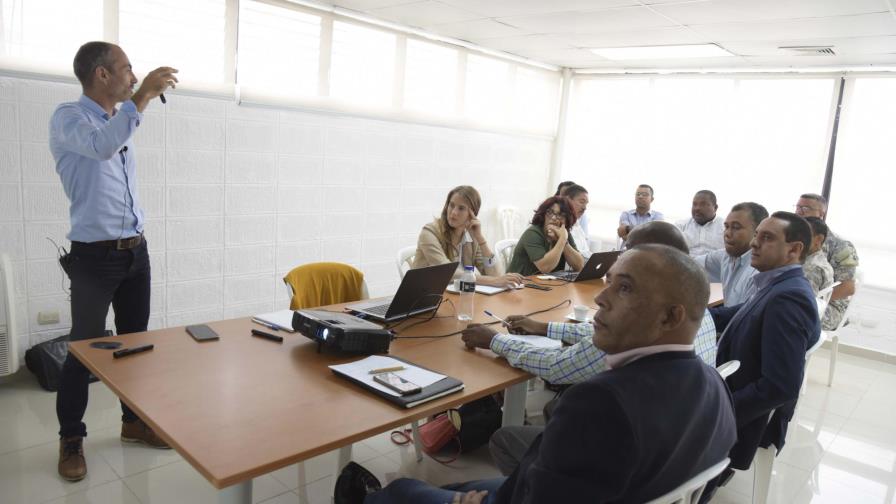 Experto en residuos sólidos hace propuesta para solución de la basura en parque La Barquita Experto en residuos sólidos hace propuesta para solución de la basura en parque La Barquita
