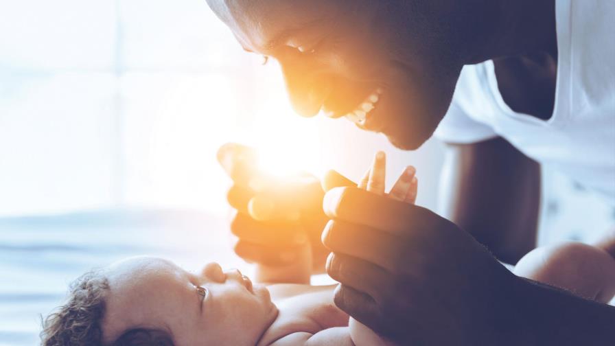 ¿Cómo cambia la paternidad a los hombres?