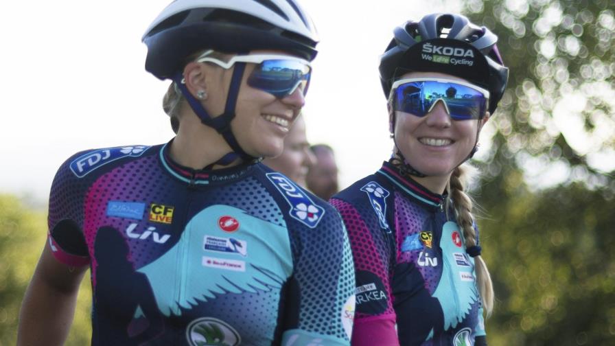 Las damas primero; 13 mujer completan Tour de Francia Las damas primero; 13 mujer completan Tour de Francia