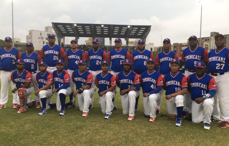 Pitcheo dominicano impone clase en sóftbol masculino de Barranquilla