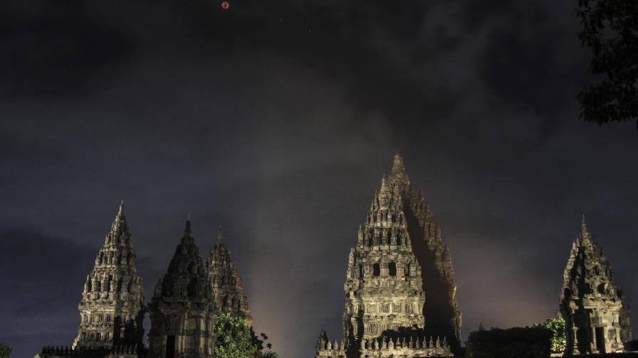 Sismo de 6,4 en Indonesia deja 3 muertos y 12 heridos Sismo de 6,4 en Indonesia deja 3 muertos y 12 heridos