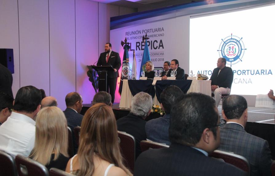 Industria marítima y portuaria analizan desafíos de República Dominicana