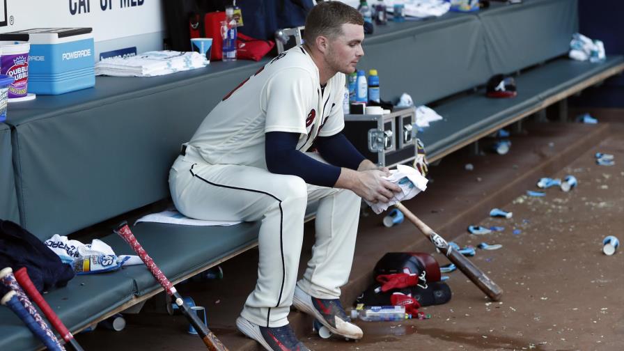 Newcomb se disculpa pot tuits de intolerancia