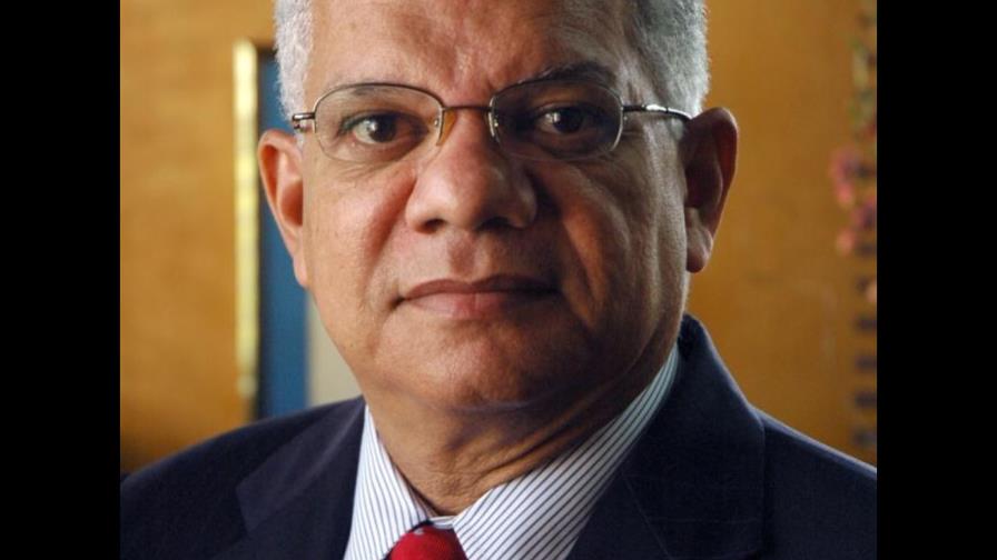 Cuestionan propuesta de reforma a ley que crea colegio de periodistas 