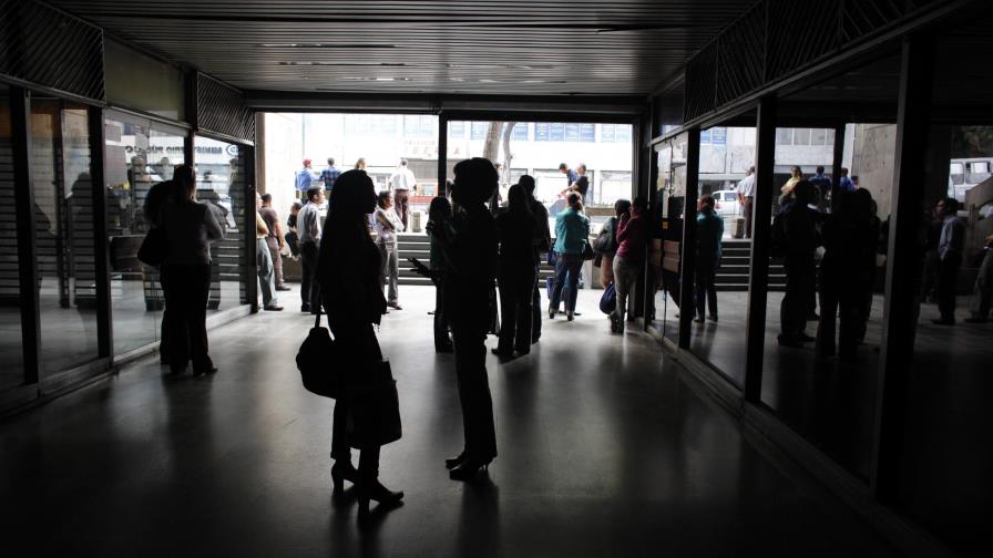 Maduro denuncia sabotaje a electricidad en Caracas y promete detenciones Maduro denuncia sabotaje a electricidad en Caracas y promete detenciones