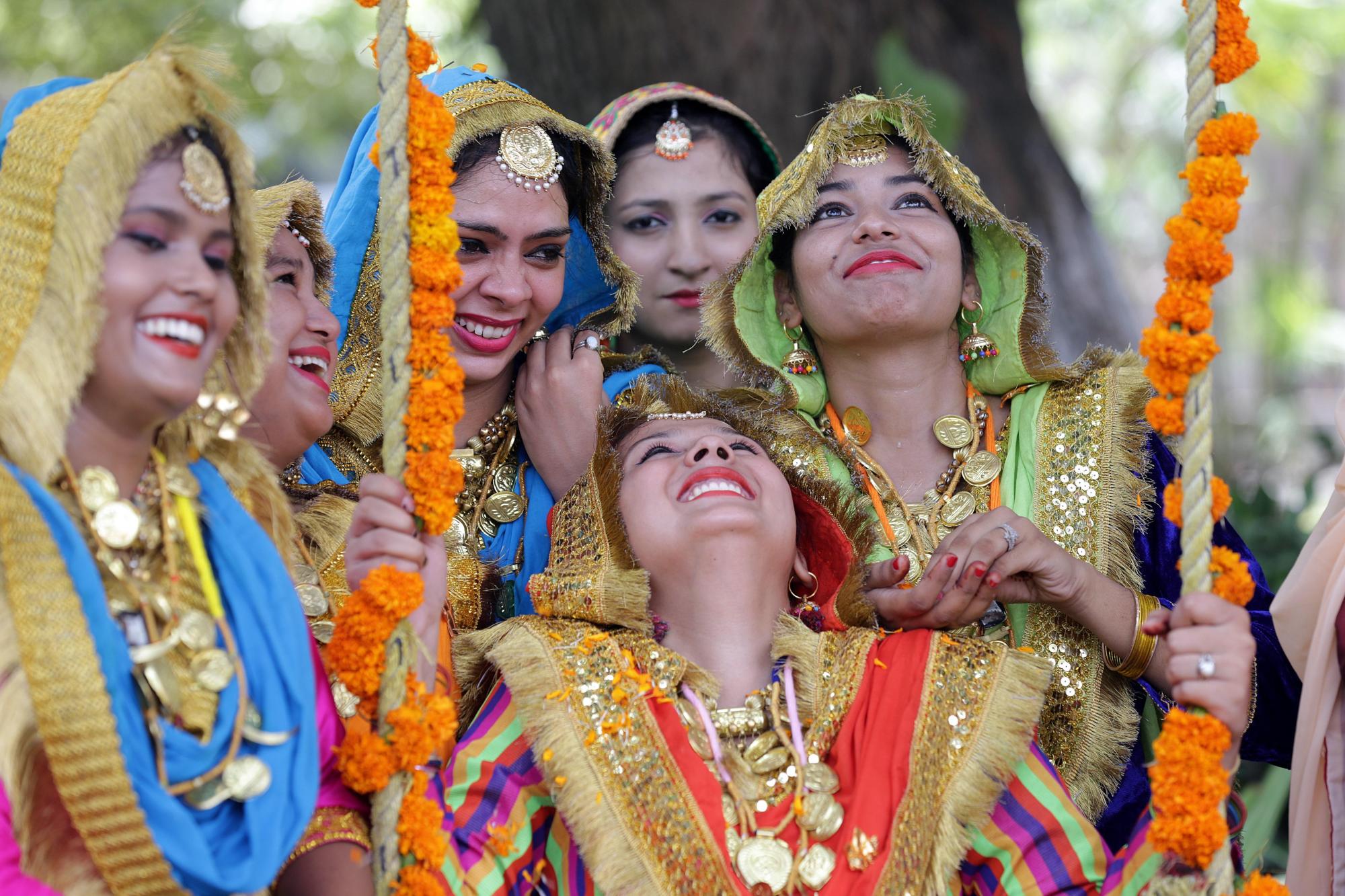 Celebración del  festival Teej