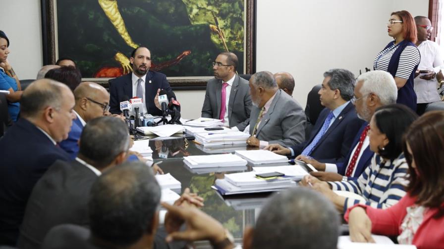 El PLD deja atrás su tradicional disciplina ante choques grupales El PLD deja atrás su tradicional disciplina ante choques grupales