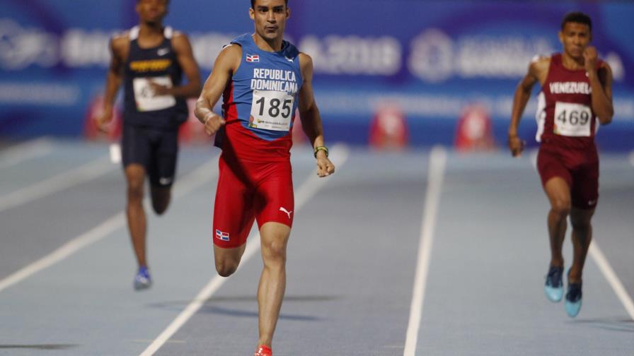 Luguelin Santos gana el oro en los 400 metros masculino y Fiordaliza Cofil en femenino