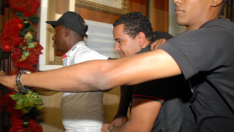 Dictan 20 y 10 años de cárcel a miembros de banda de Pércival Matos Dictan 20 y 10 años de cárcel a miembros de banda de Pércival Matos