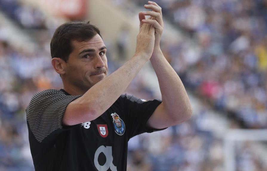Iker Casillas quiere retirarse en el Oporto