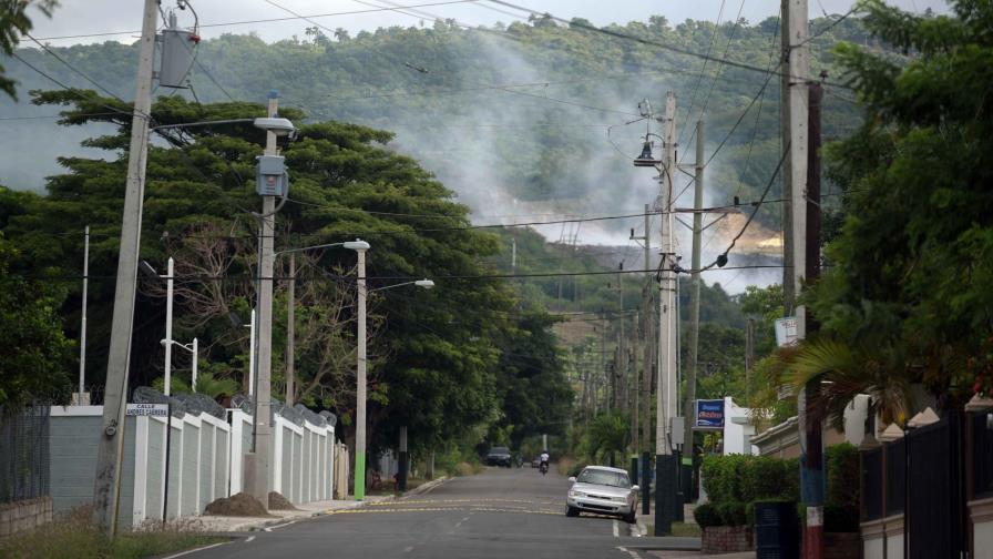 Basurero Tamboril sigue llenando de humo a Santiago Basurero Tamboril sigue llenando de humo a Santiago