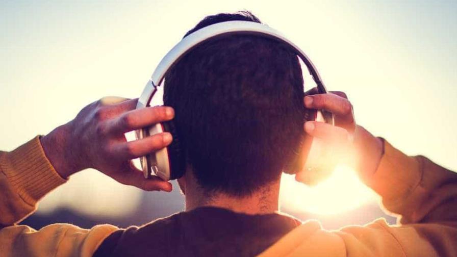 China retira música y vídeos de contenido “vulgar y fascista”