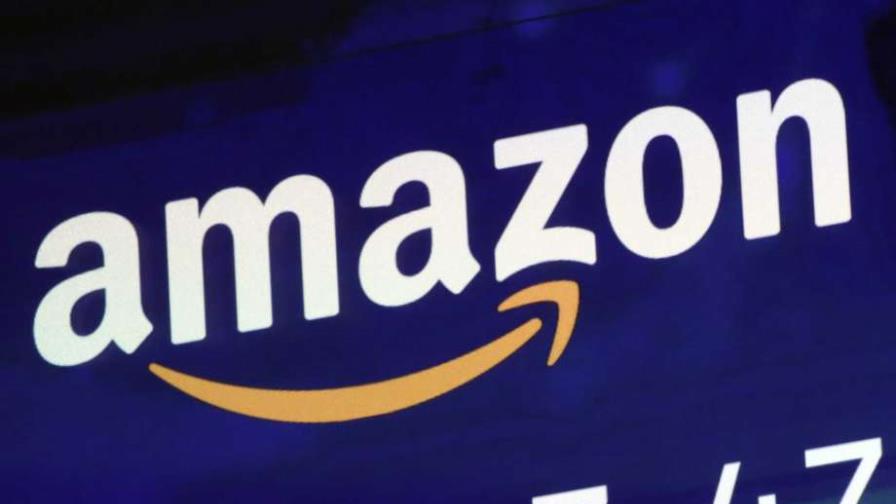 Amazon retira objetos con símbolos nazis tras recibir quejas