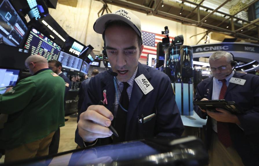 Wall Street abre mixto y el Dow Jones cede un 0.24 %