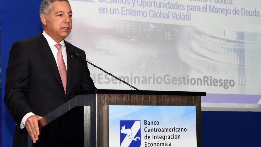 Buen manejo de las cuentas fiscales impulsa el crecimiento económico del país, según ministro de Hacienda Buen manejo de las cuentas fiscales impulsa el crecimiento económico del país, según ministro de Hacienda