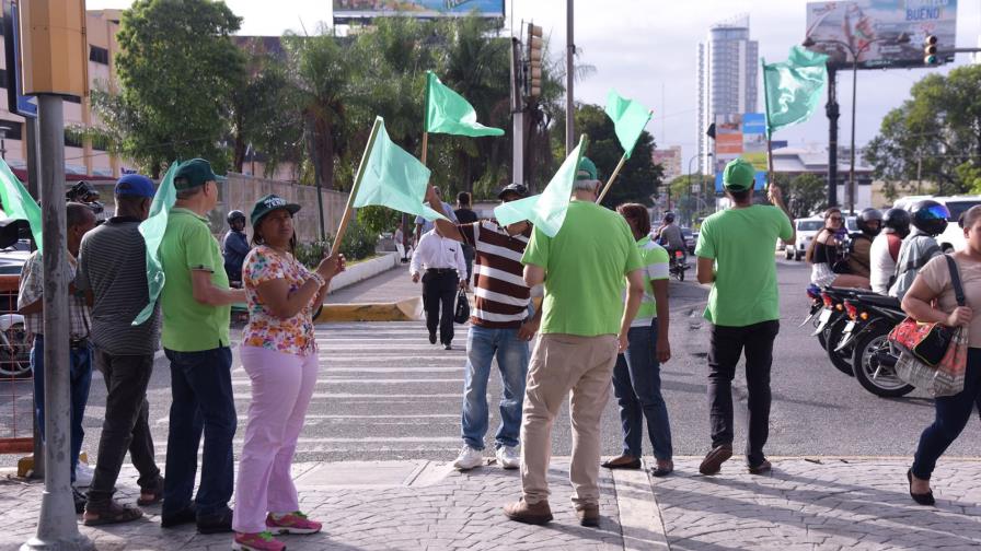 Marcha Verde hace bandereo en punto de partida de la “Marcha del Millón” Marcha Verde hace bandereo en punto de partida de la “Marcha del Millón”