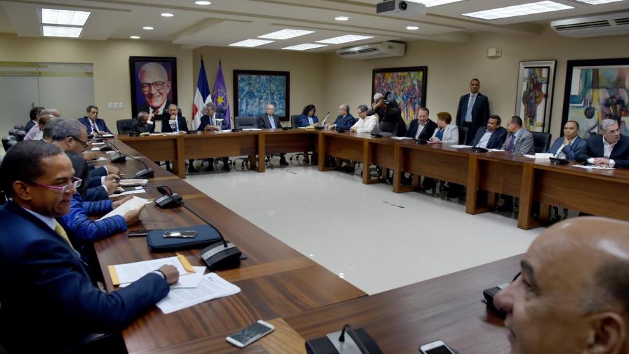 Cabral y Selman sustituirán a Bautista y Díaz Rúa en el PLD Cabral y Selman sustituirán a Bautista y Díaz Rúa en el PLD