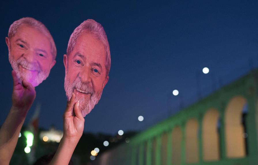 Lula retira pedido de excarcelación para evitar debate sobre su candidatura