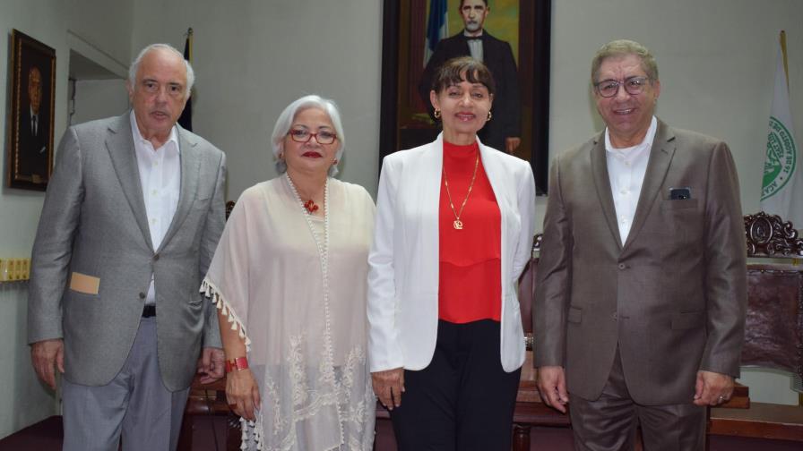 República Dominicana padeció crisis económicas en la “década perdida” República Dominicana padeció crisis económicas en la “década perdida”