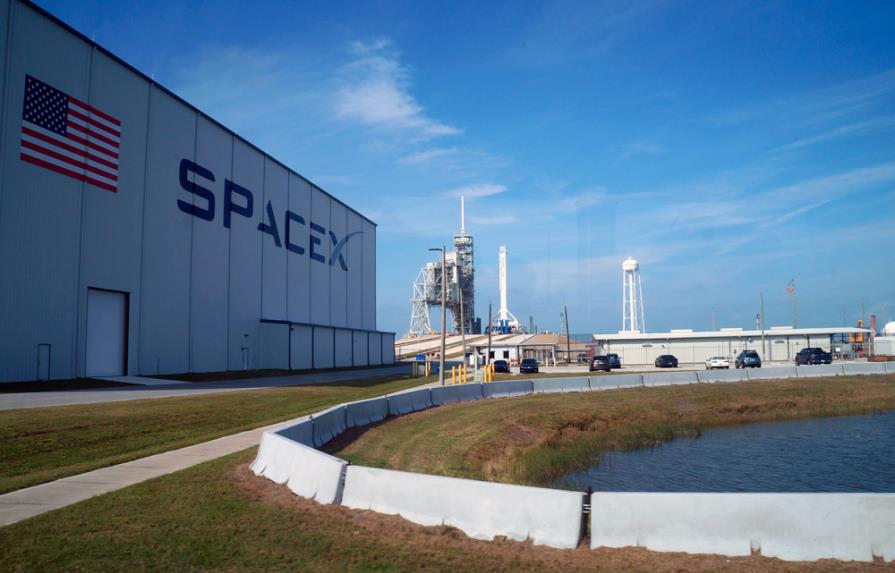 Space X logra reutilizar con éxito cohete Falcon 9