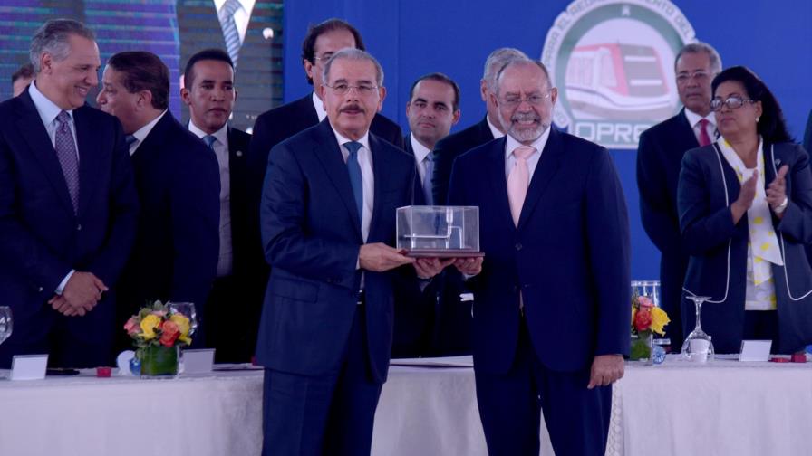 Medina pone en funcionamiento la línea 2B del Metro de Santo Domingo Medina pone en funcionamiento la línea 2B del Metro de Santo Domingo