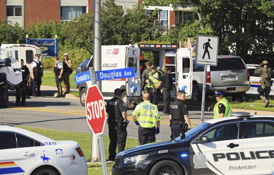 Confirman que dos víctimas del tiroteo en Canadá son policías