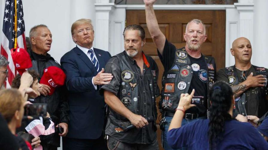 Lluvia arruina reunión de Trump con motociclistas que querían una foto con él