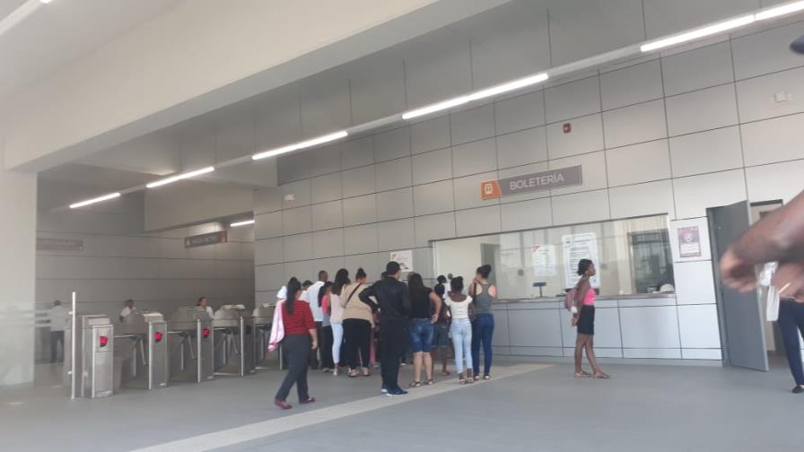 Teleférico reanuda sus operaciones tras casi una hora fuera de servicio