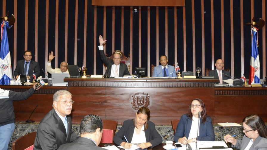 Senado aprueba 181 iniciativas en legislaturas ordinaria y extraordinaria del 2018 Senado aprueba 181 iniciativas en legislaturas ordinaria y extraordinaria del 2018