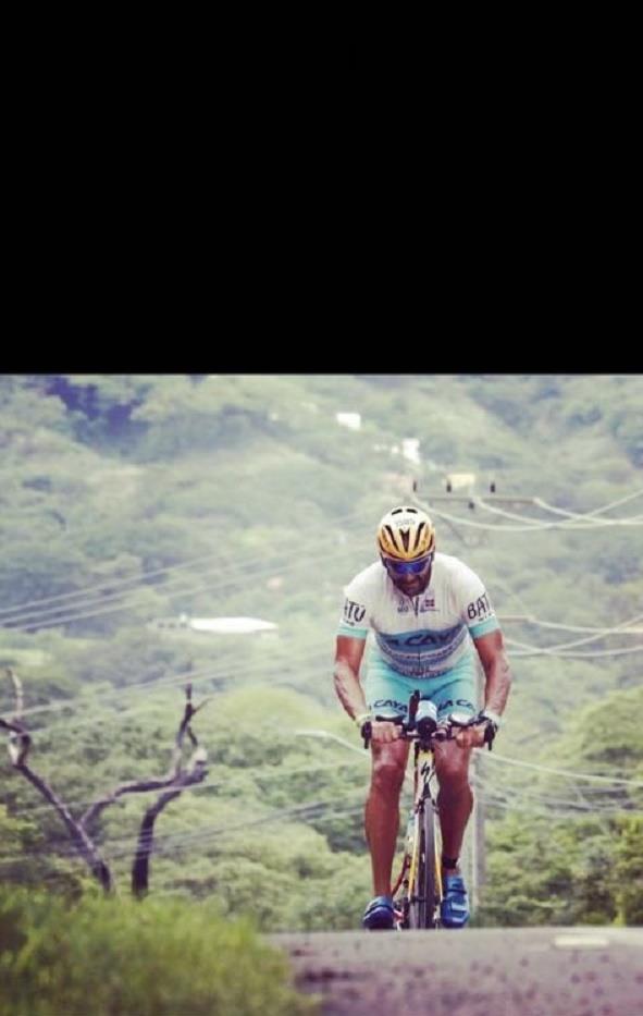 Méndez gana el Ironman de Costa Rica