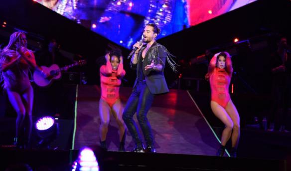 Maluma, quien estuvo acompañado de una extraordinaria banda y un gran cuerpo de bailarinas, a las que él denomina “las Maluma’s dancers”, terminó su espectáculo pasada la medianoche.