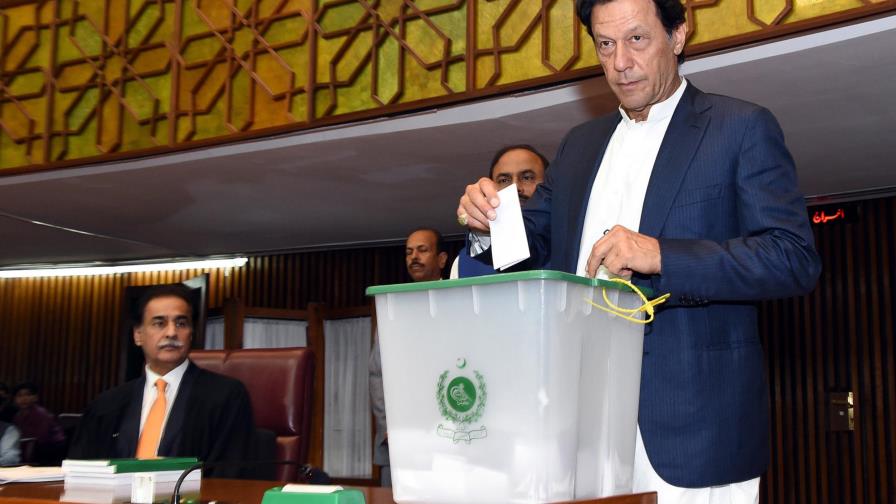 Excampeón de críquet a punto de ser elegido primer ministro de Pakistán