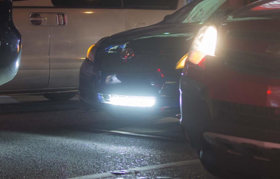 Agentes desmontarán luces LED a vehículos que circulen en las vías del territorio nacional