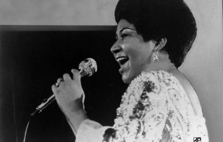 Aretha Franklin deja himnos de empoderamiento femenino