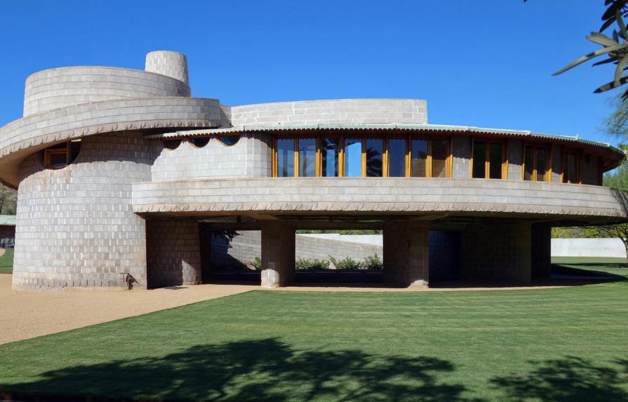 Obra del arquitecto Wright desafía el desierto de Arizona a sus 80 años