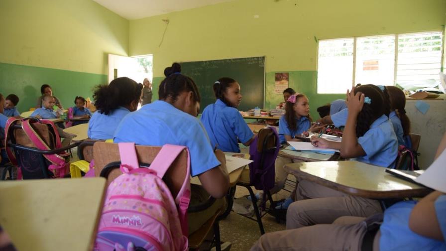 El año escolar inicia con la asistencia del 50 % de los estudiantes El año escolar inicia con la asistencia del 50 % de los estudiantes