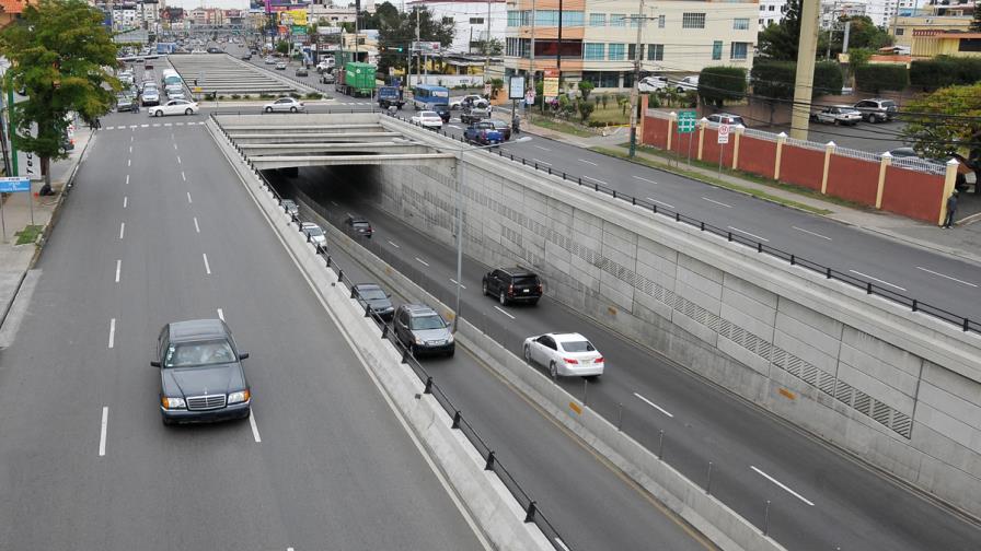 Obras Públicas anuncia cierre de pasos a desnivel por mantenimiento
