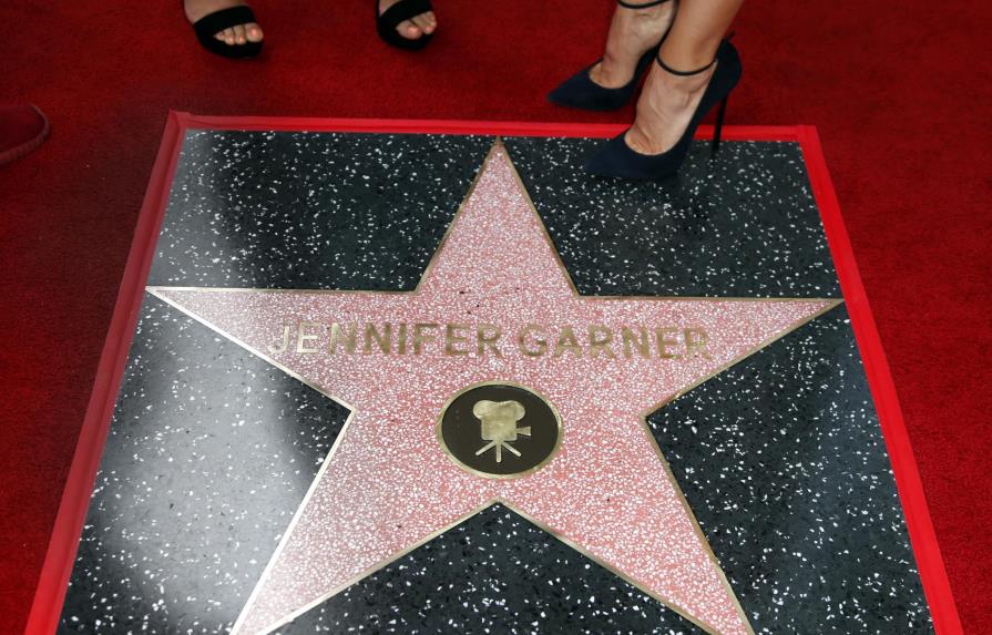 Jennifer Garner desvela su estrella en el Paseo de la Fama de Hollywood