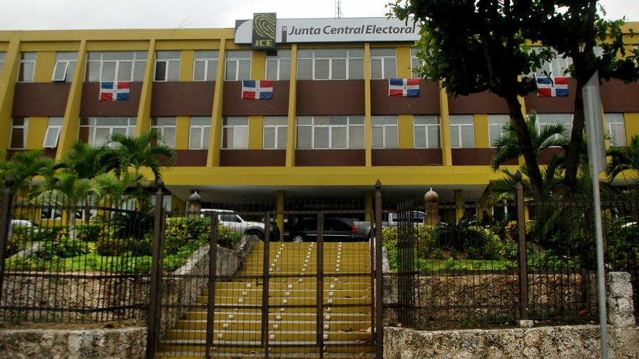 Junta Central Electoral emite reglamento para primarias simultáneas Junta Central Electoral emite reglamento para primarias simultáneas