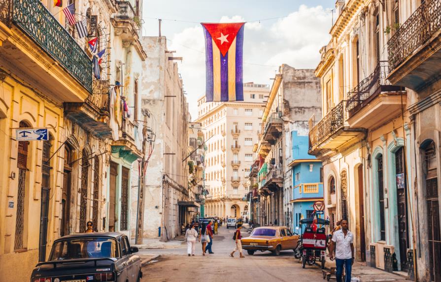 Cuba realiza pruebas de internet móvil