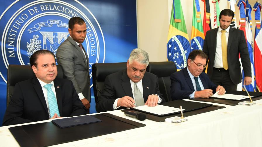República Dominicana y Brasil firman acuerdo para mejorar comercio e inversión 