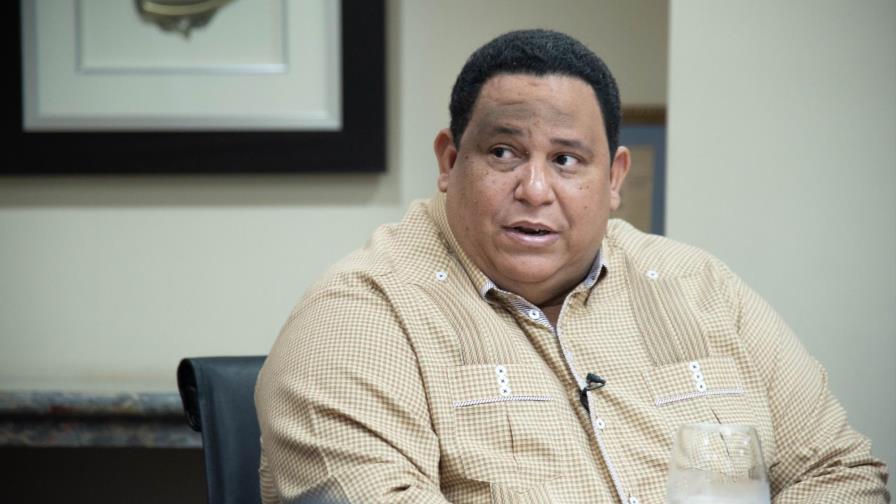 “Botar basura en la calle tiene que empezar a dolernos con multas o con cárcel” “Botar basura en la calle tiene que empezar a dolernos con multas o con cárcel”