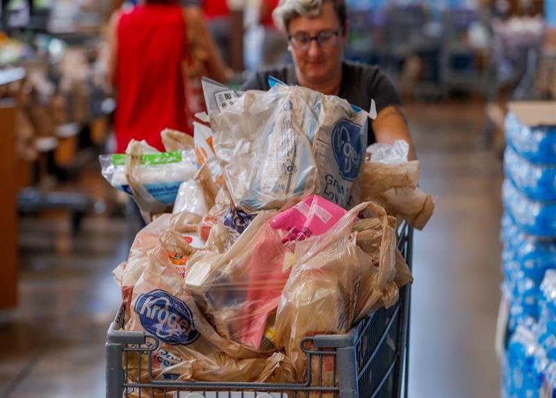 Mayor cadena de supermercados de EE.UU. eliminará uso de bolsas de plástico